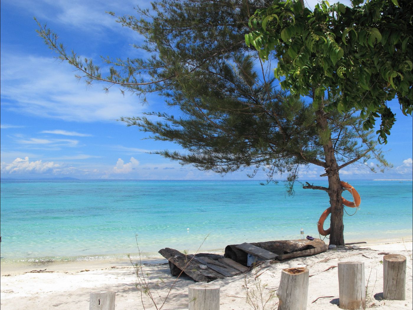Whit sandy beaches at Mantanani Island, sabah Borneo